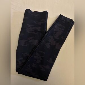 SPANX Camo Leggings, Medium, Excellent Condition
